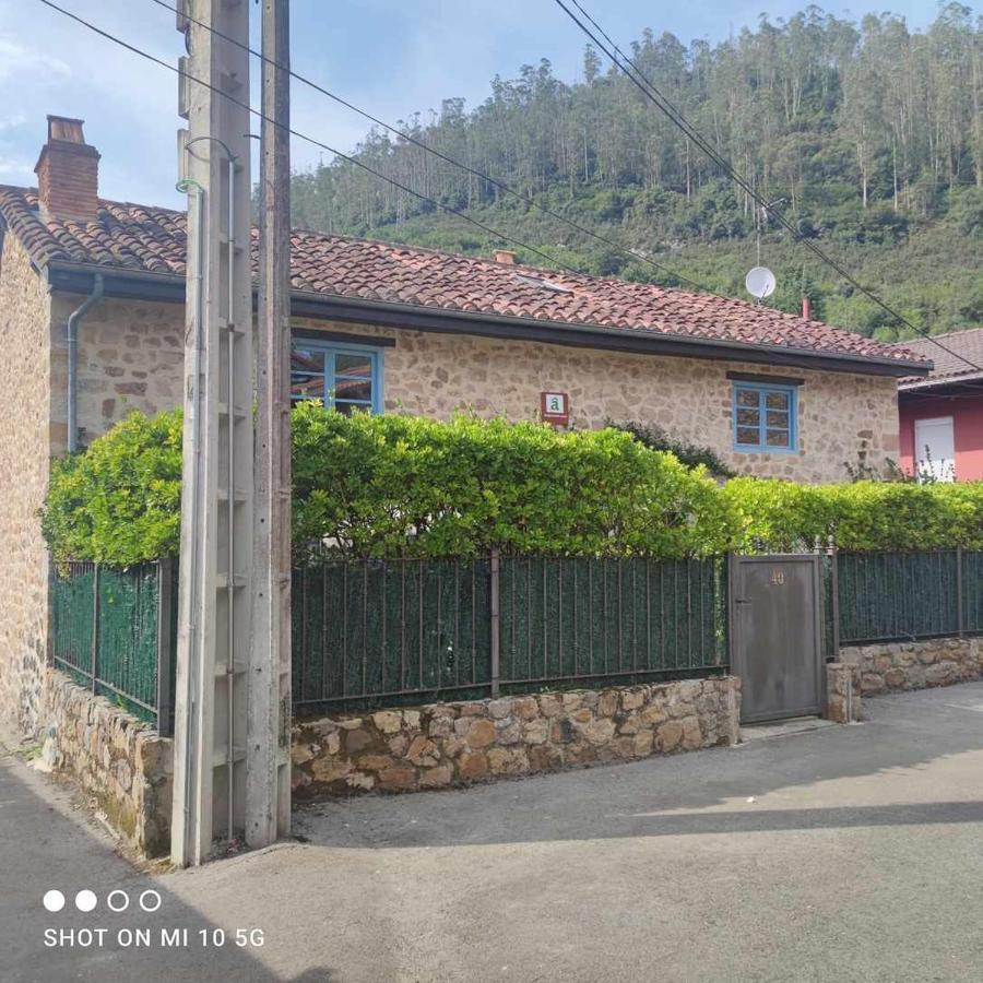 Casa Rural El Amparuco Treceño Esterno foto